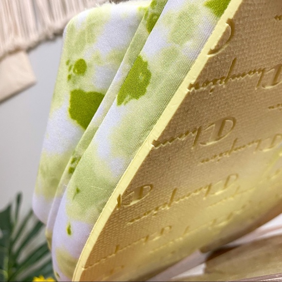 Champion NWT Plush Lemon Cloud Slipper Slides Green Tie Dye Blue Size 8 - Picture 7 of 13